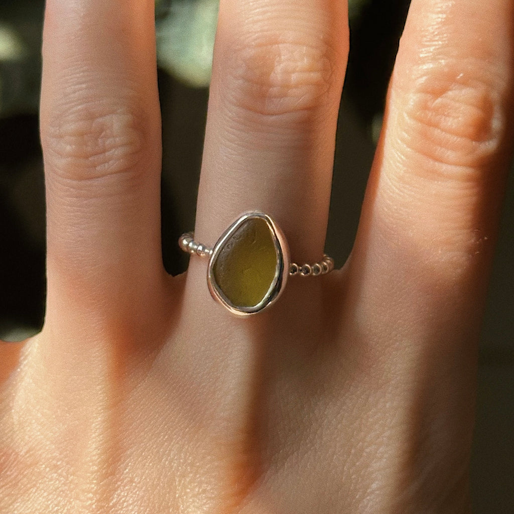 Sea glass ring No. 4 ~ UK M / US 6