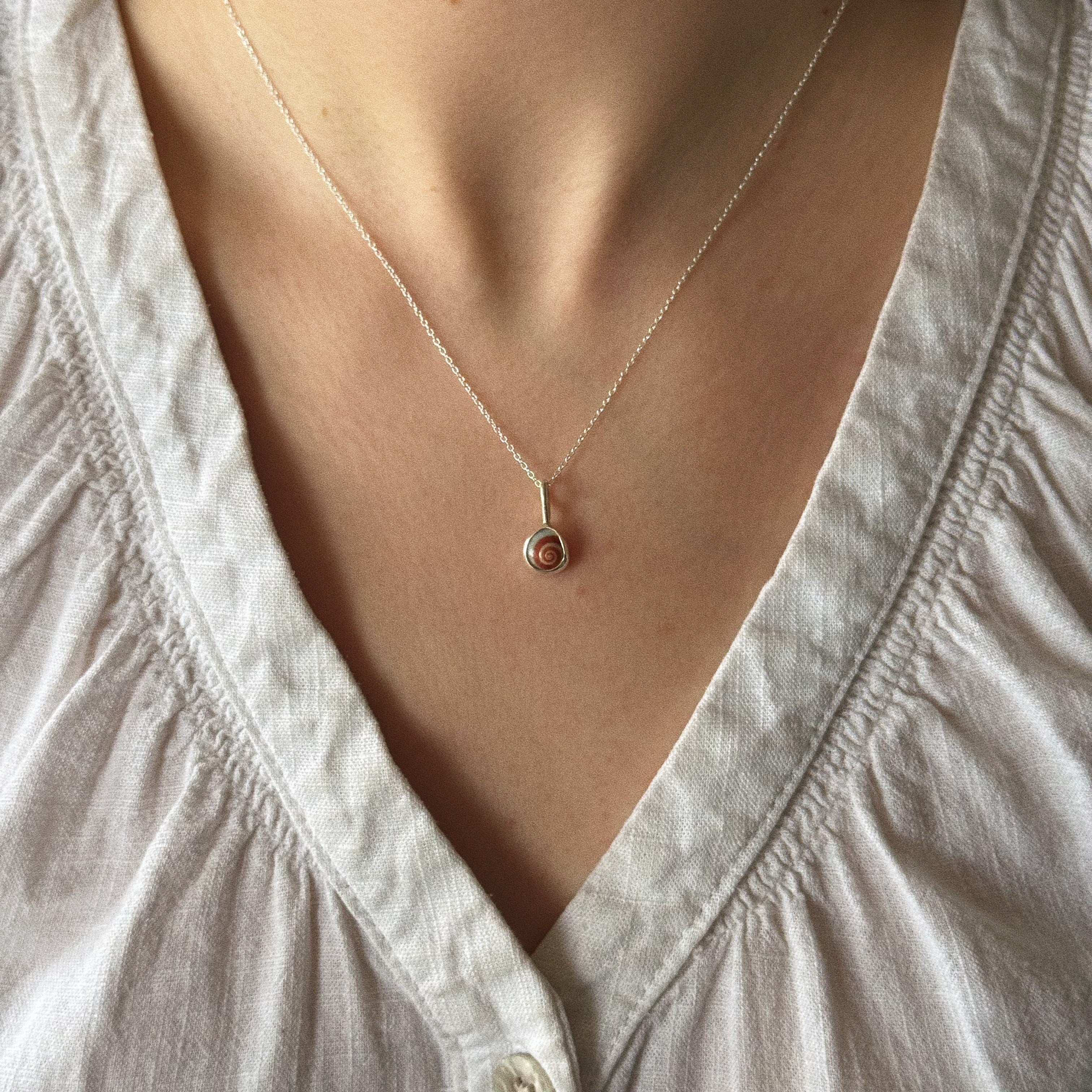 Mini shell pendant