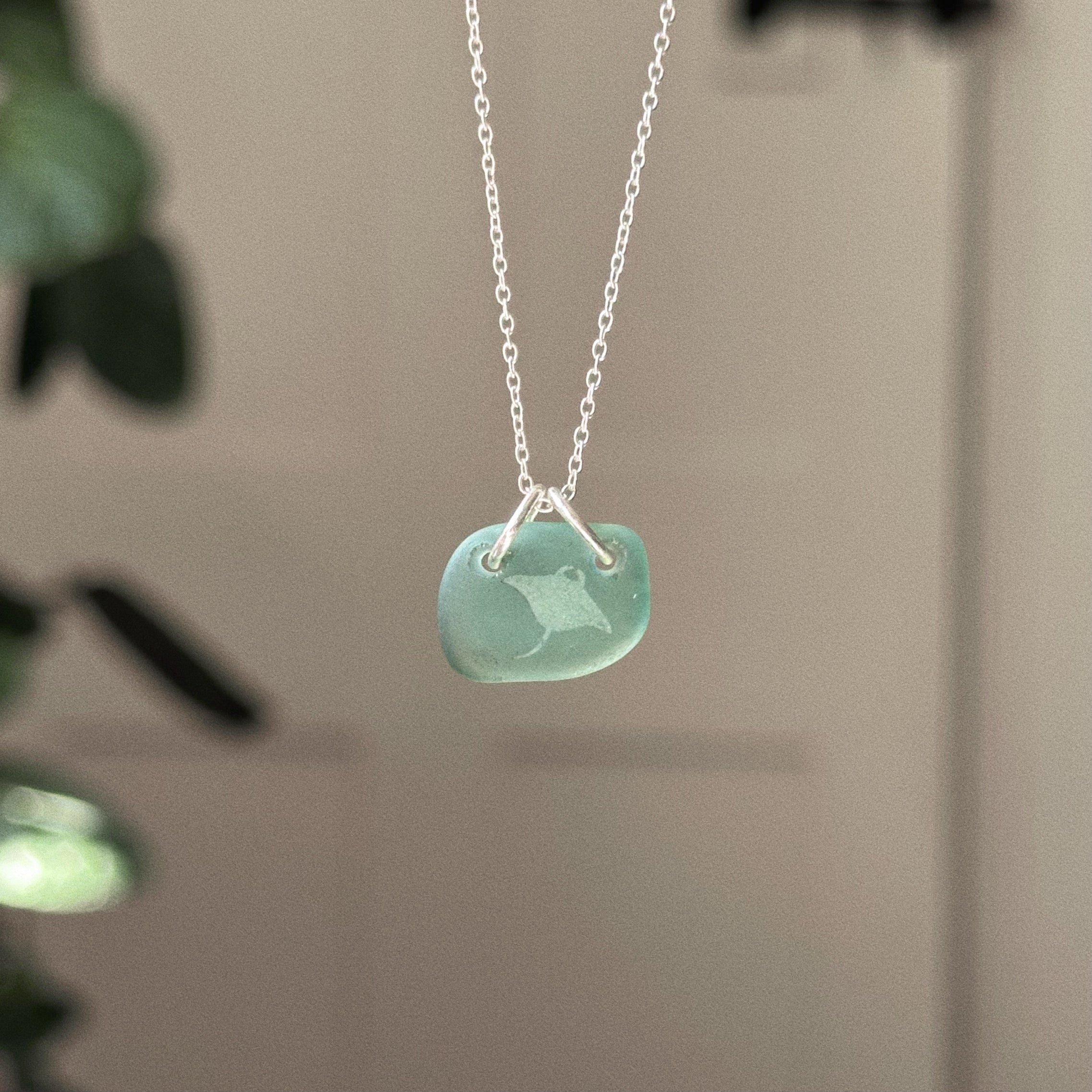 Manta ray silhouette pendant No. 3