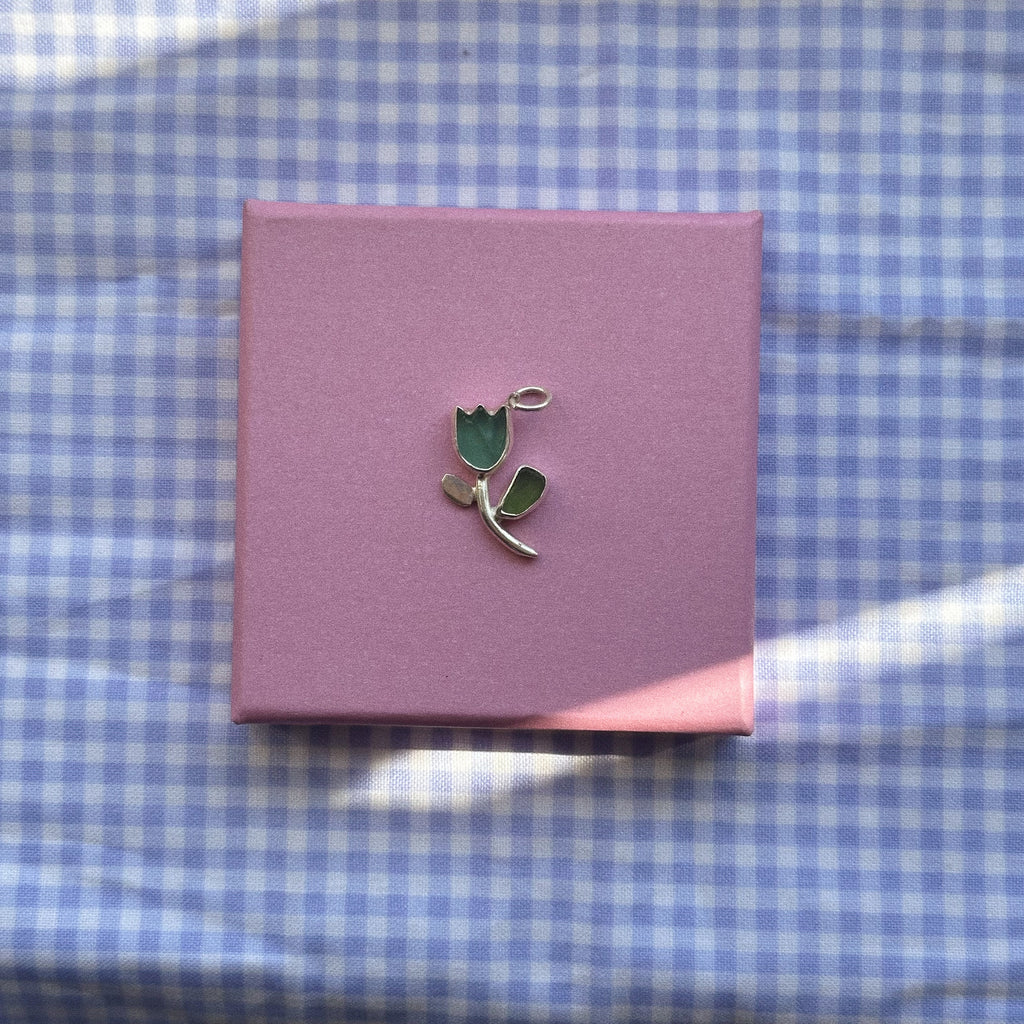 Sea glass tulip