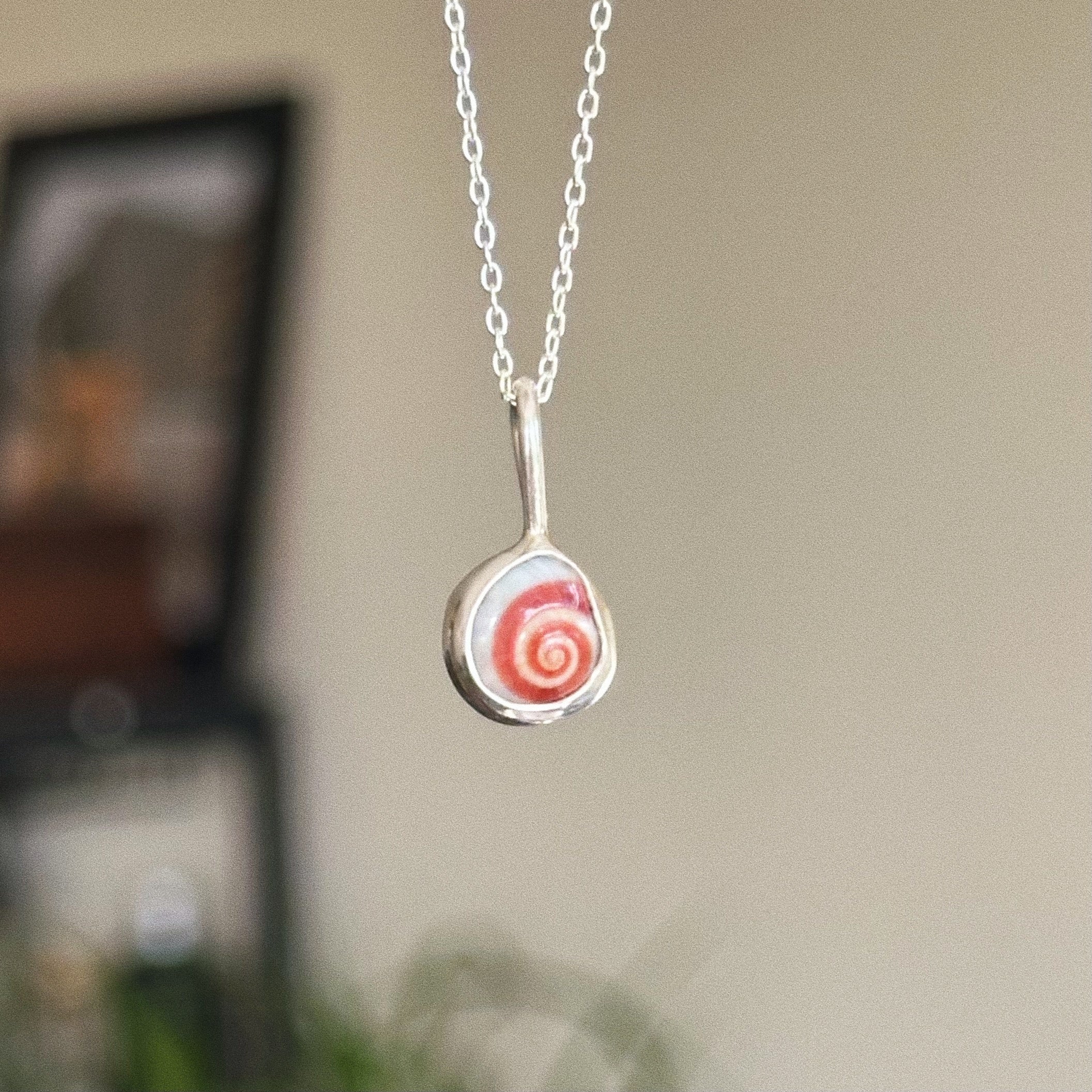 Mini shell pendant