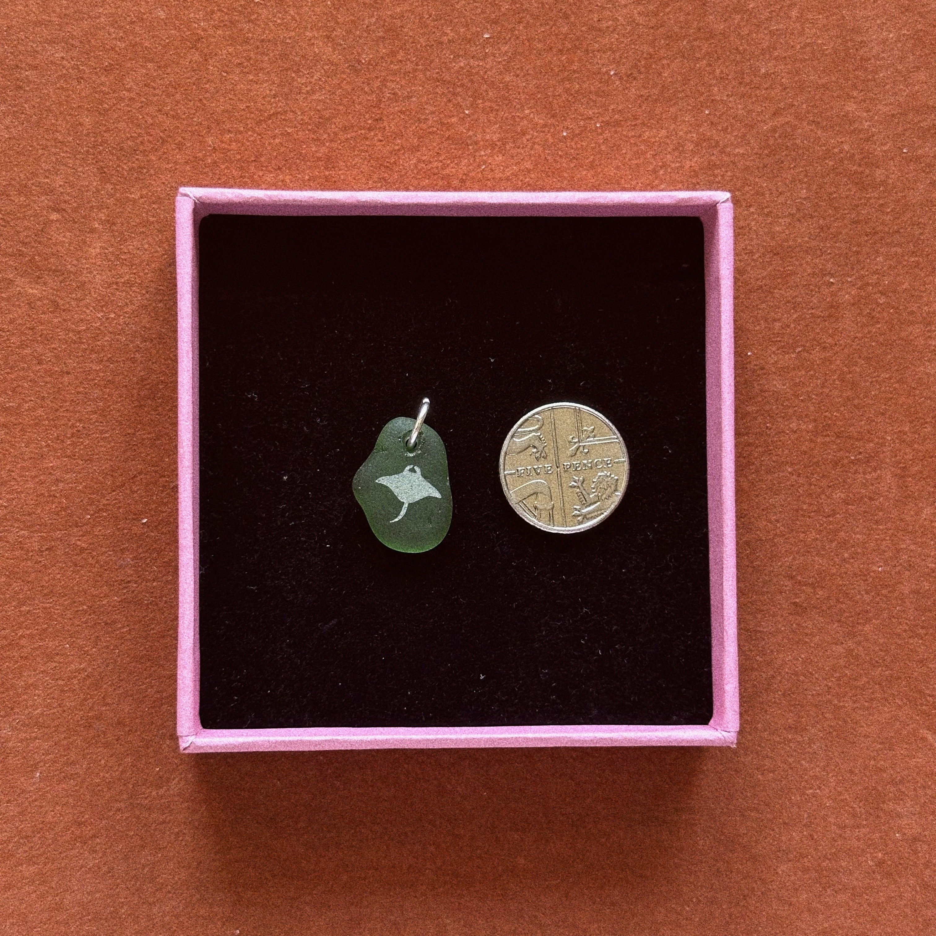 Manta ray silhouette pendant No. 1
