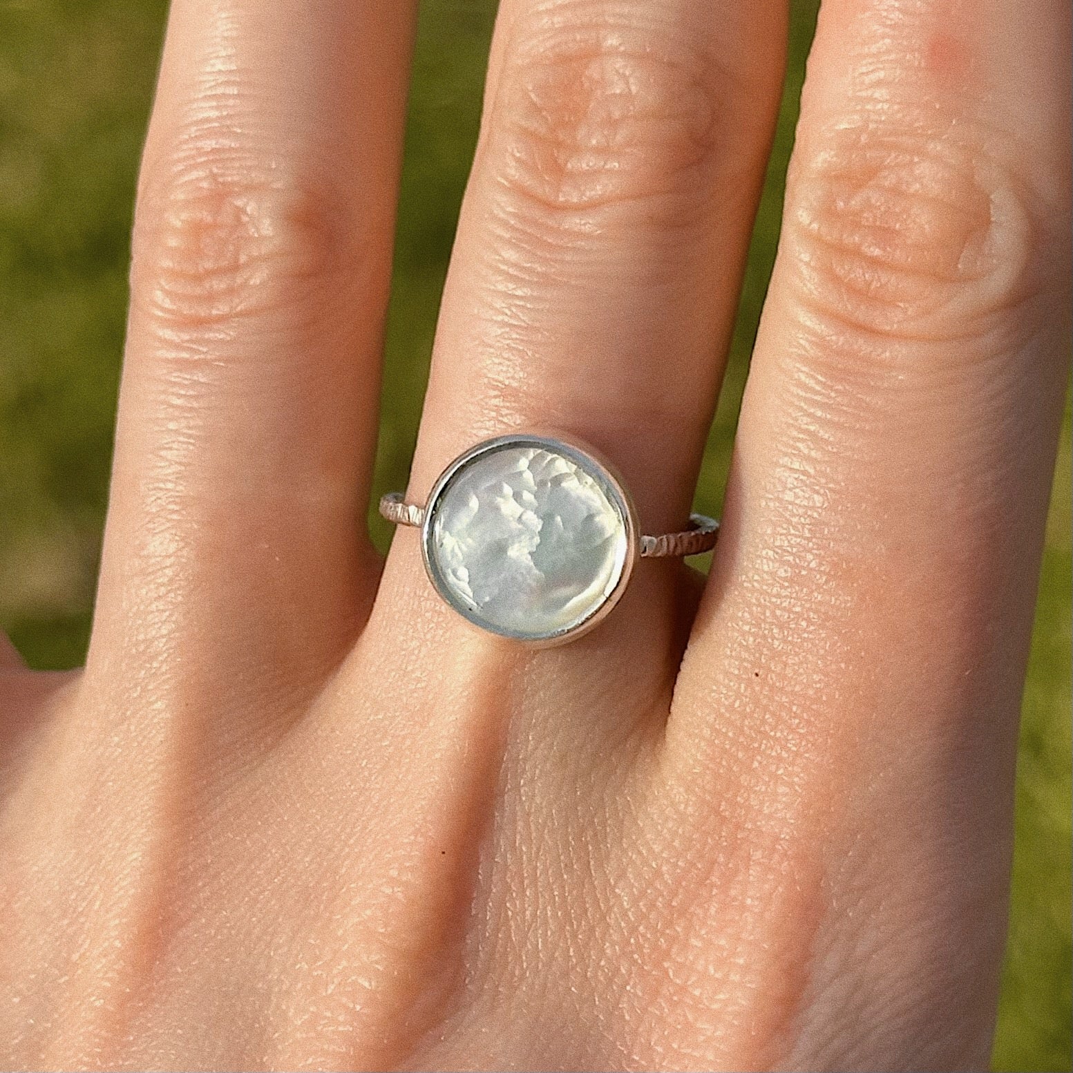 Sea shell ring No. 3 ~ UK Q / US 8