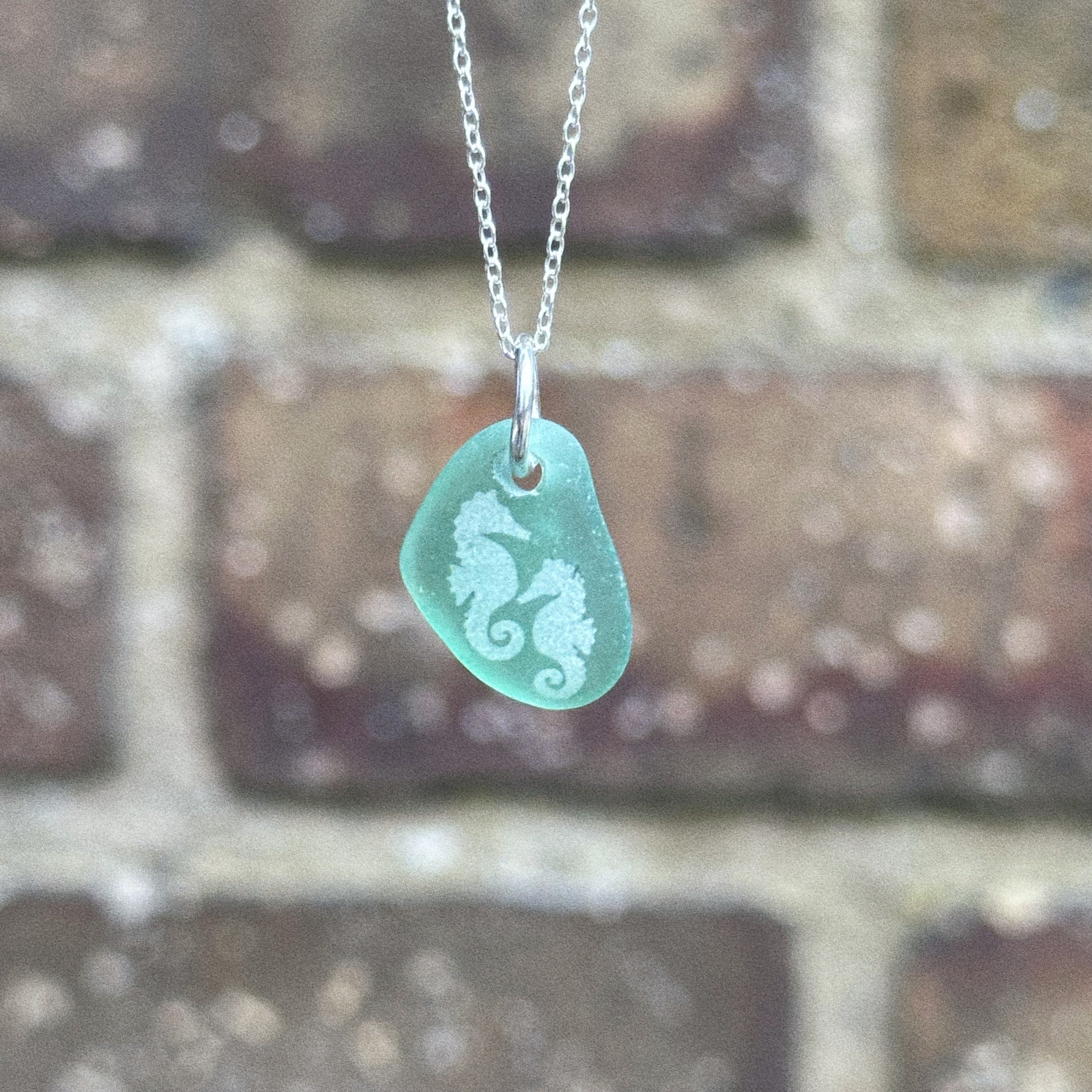 Seahorse silhouette No. 7