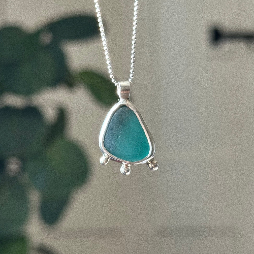 Artefact sea glass necklace No. 8