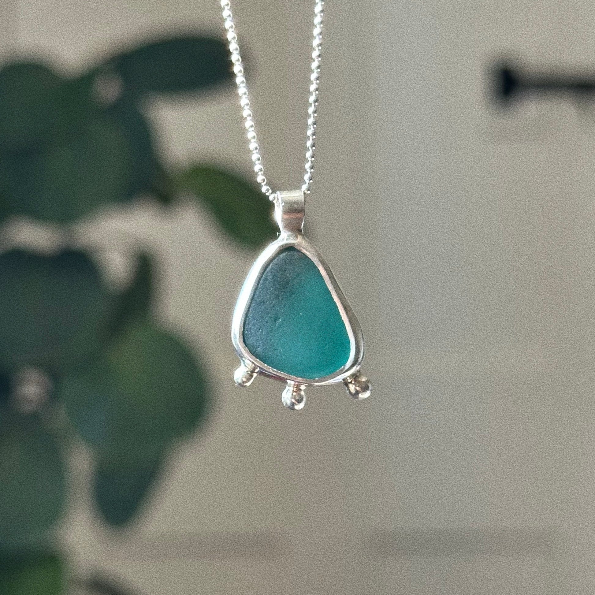 Artefact sea glass necklace No. 8
