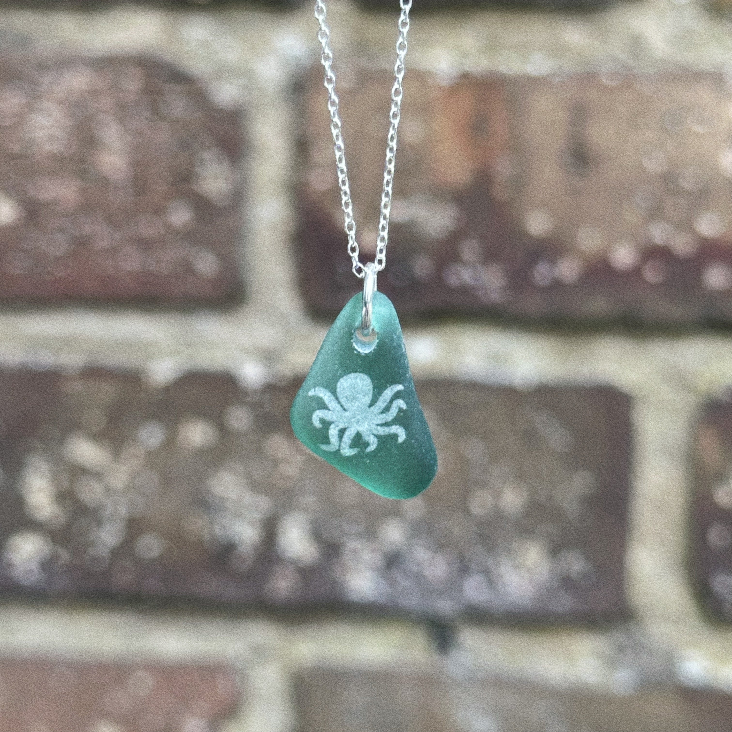 Octopus silhouette No. 4