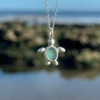 Sea glass turtle pendant No. 4