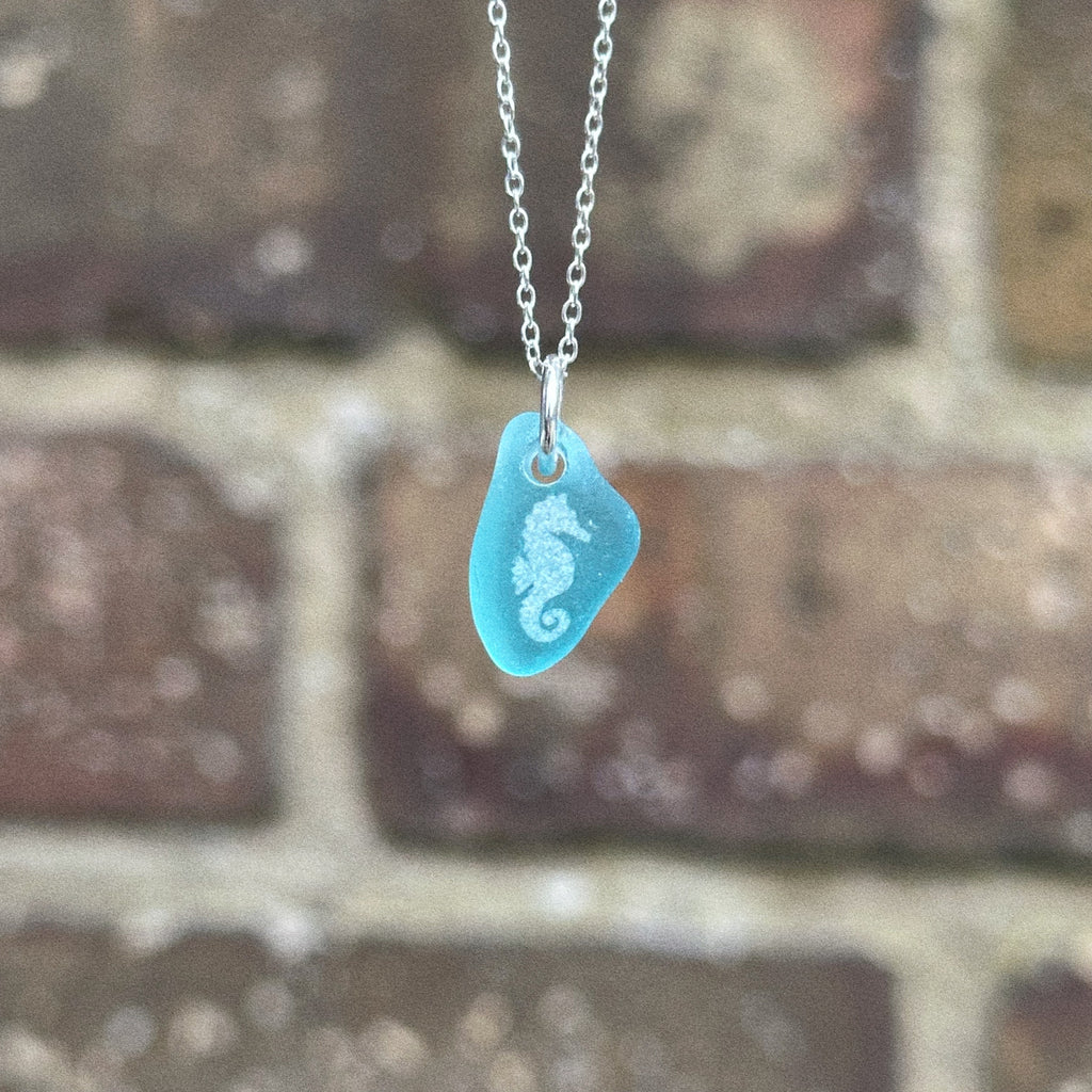 Seahorse silhouette No. 6
