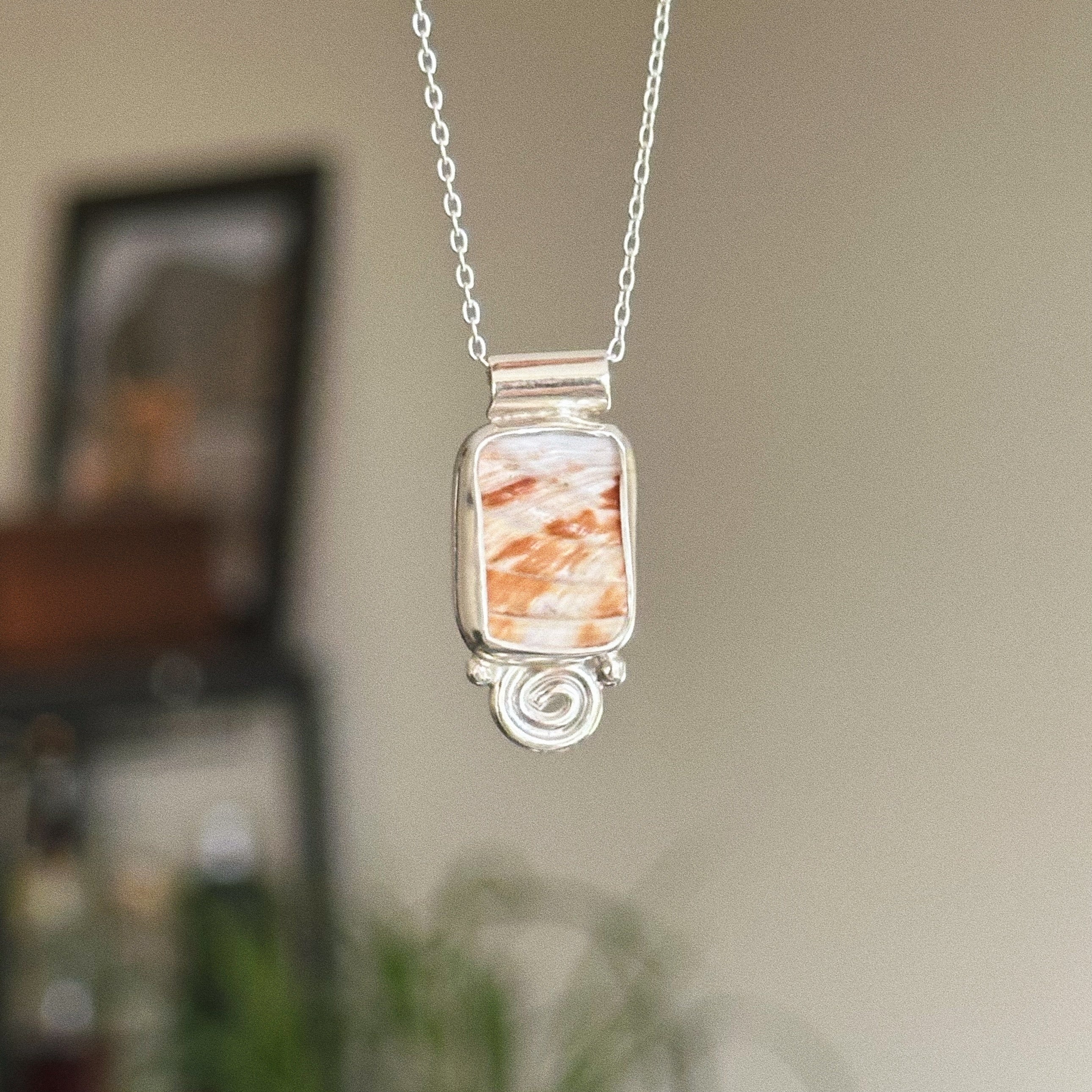 Shell pendant ~ Small bail