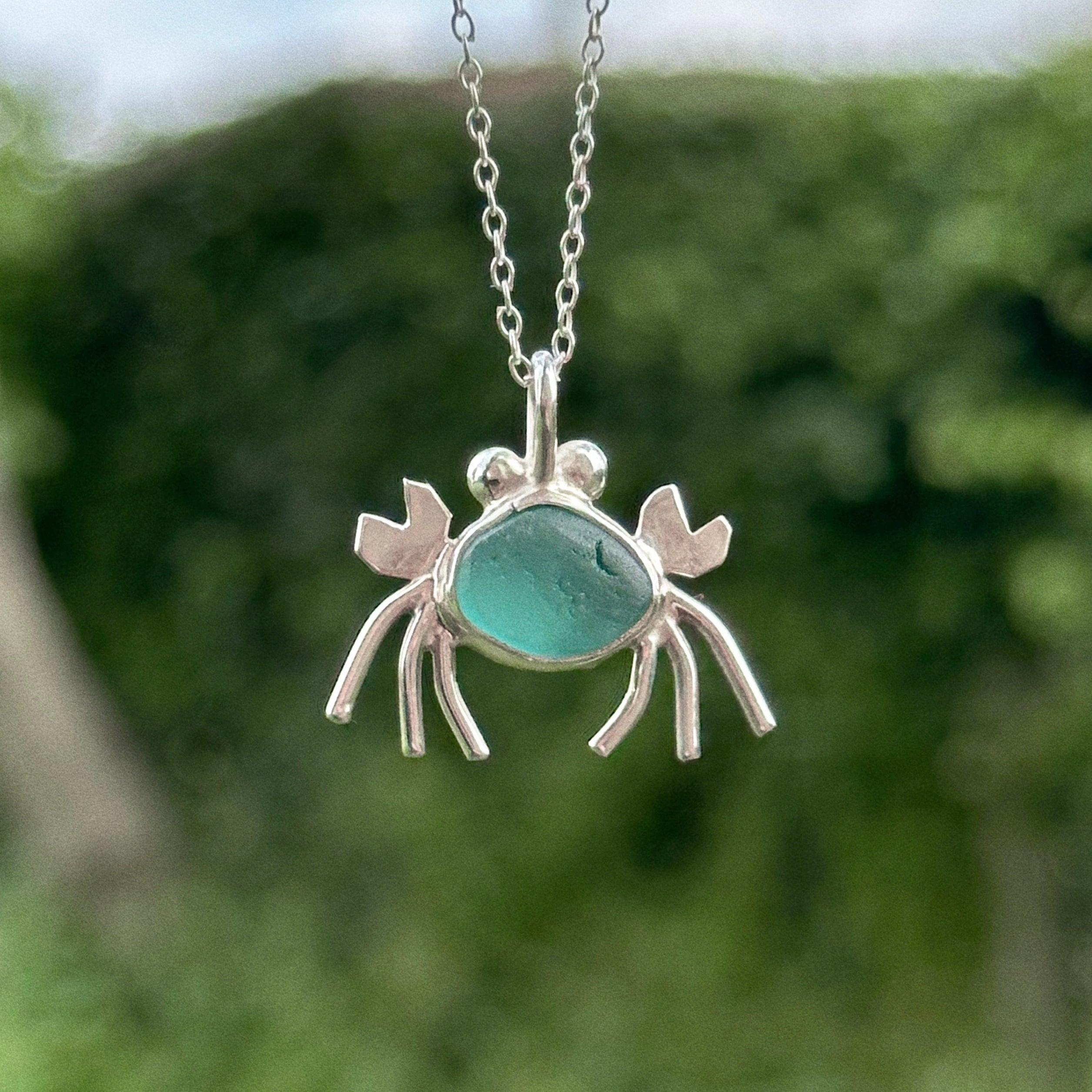 Sea glass crab pendant No. 1