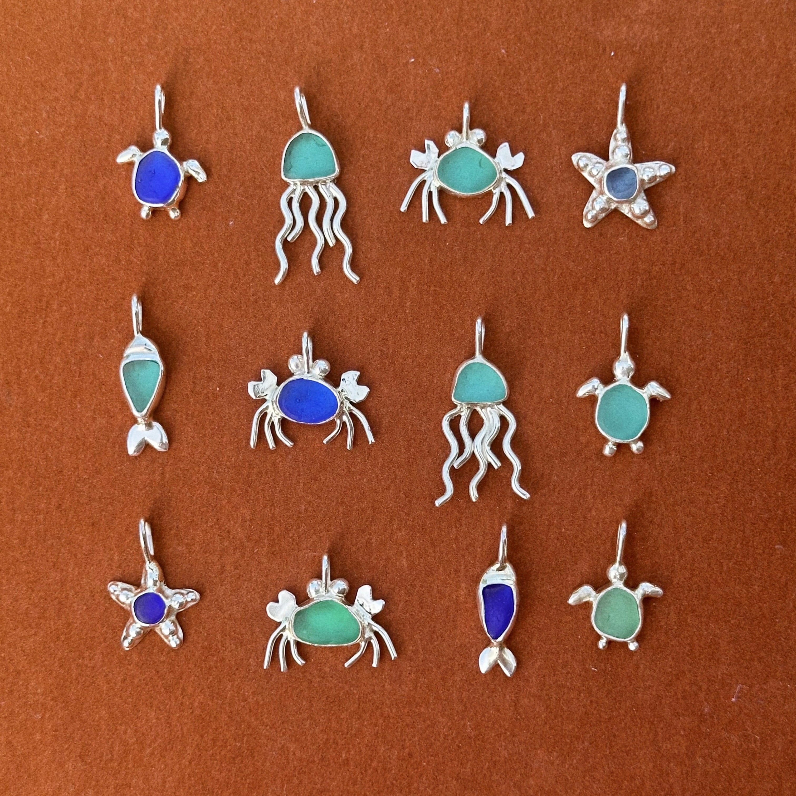 Sea glass crab pendant No. 3