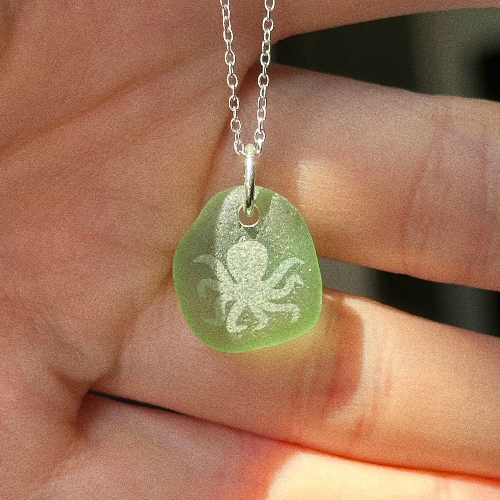 Octopus silhouette No. 2