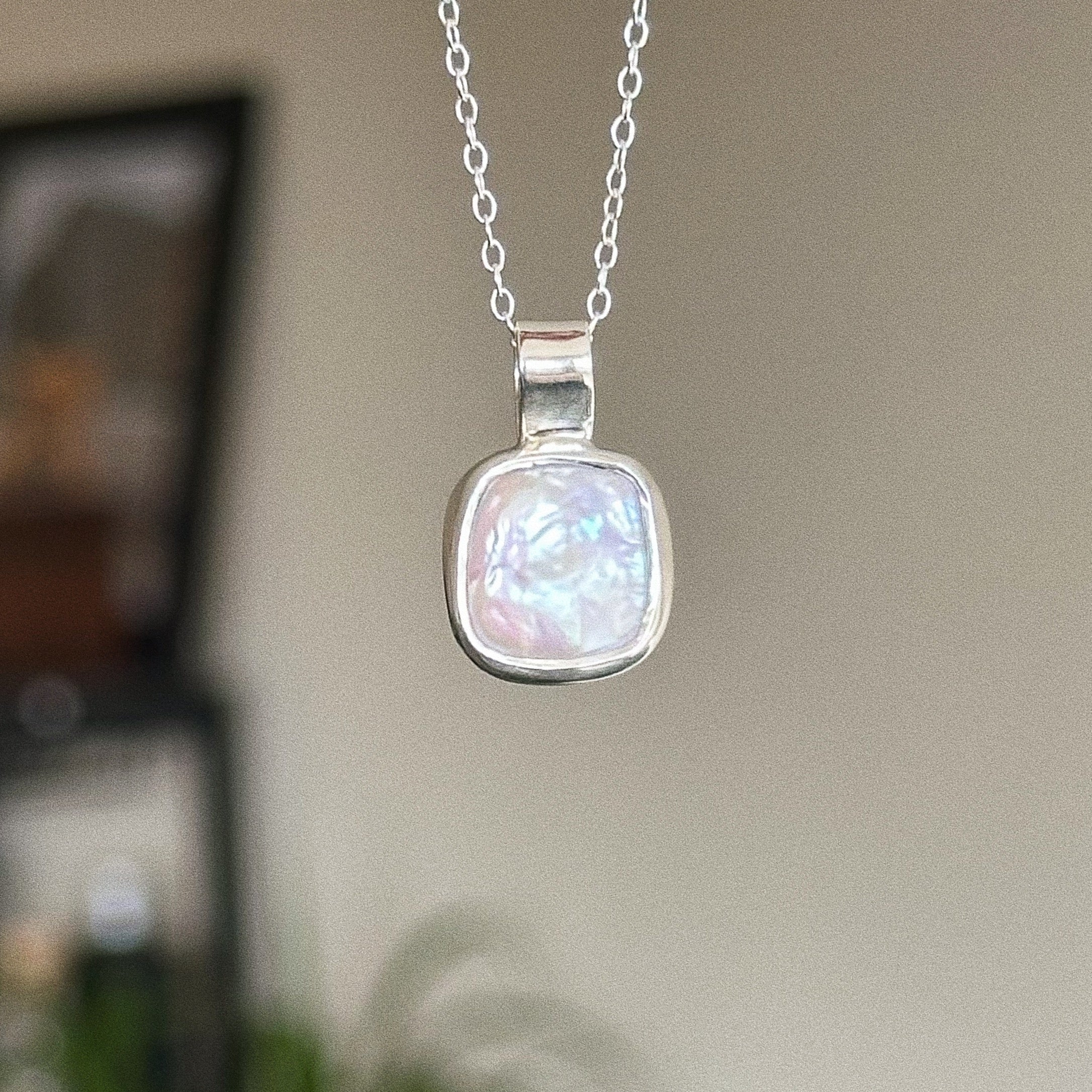 Pearl pendant