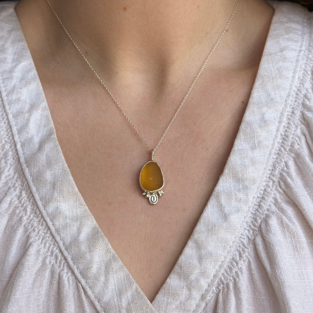 Sea glass pendant No. 5