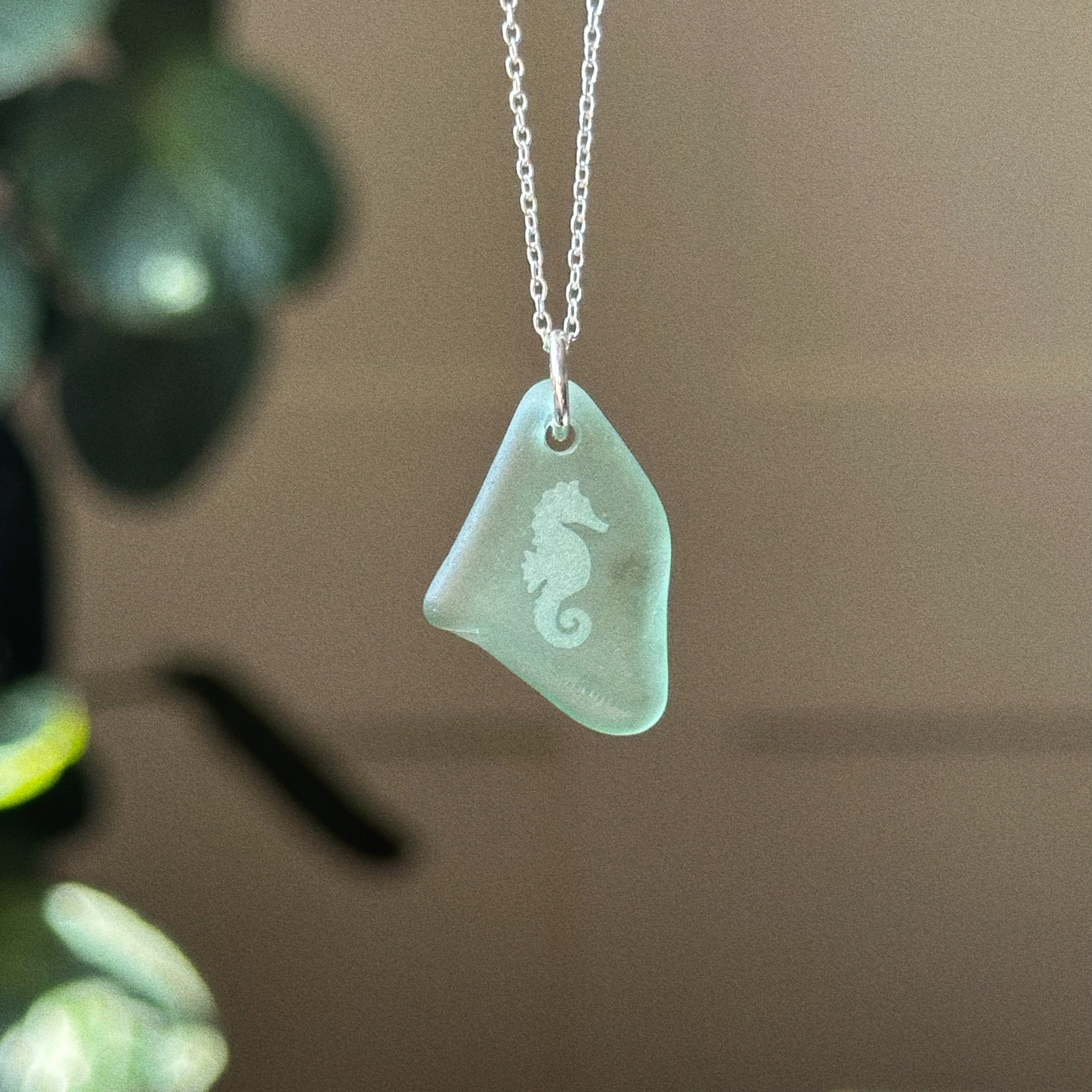 Seahorse silhouette No. 1