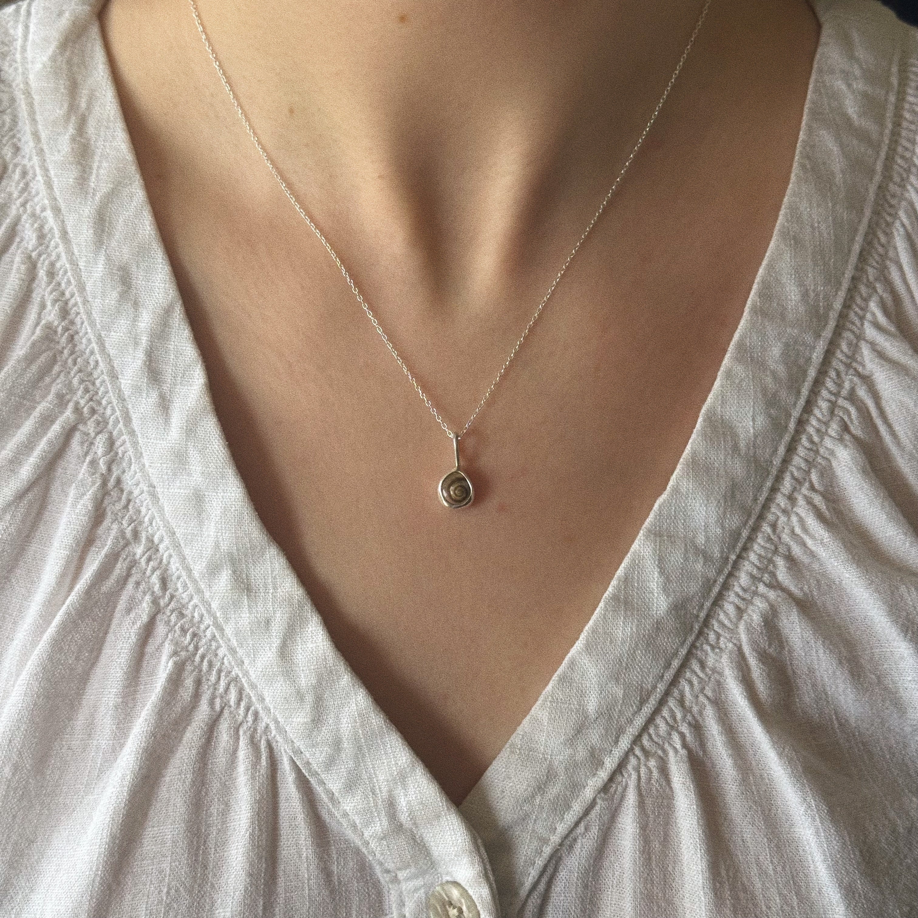 Mini shell pendant