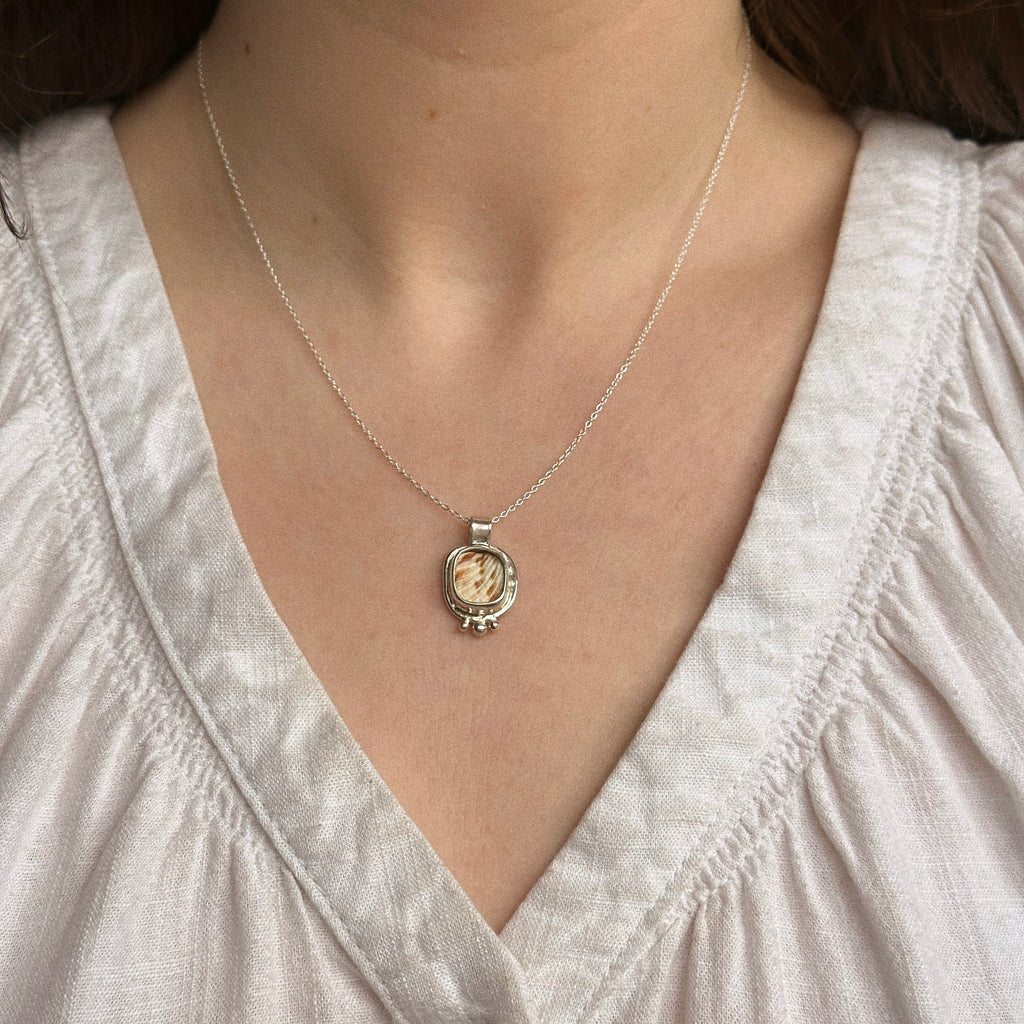 Sea shell pendant No. 7