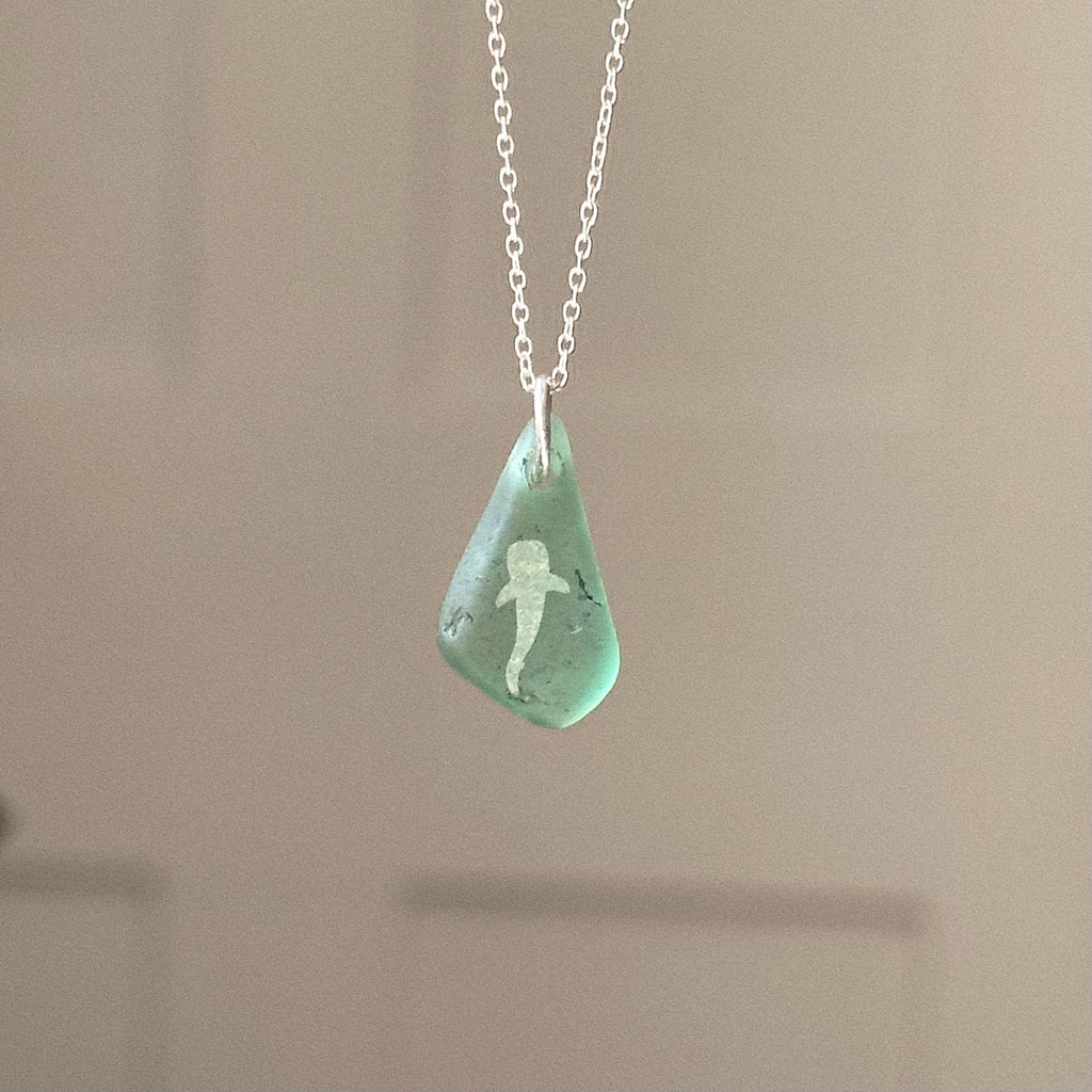 Whale shark silhouette pendant No. 1